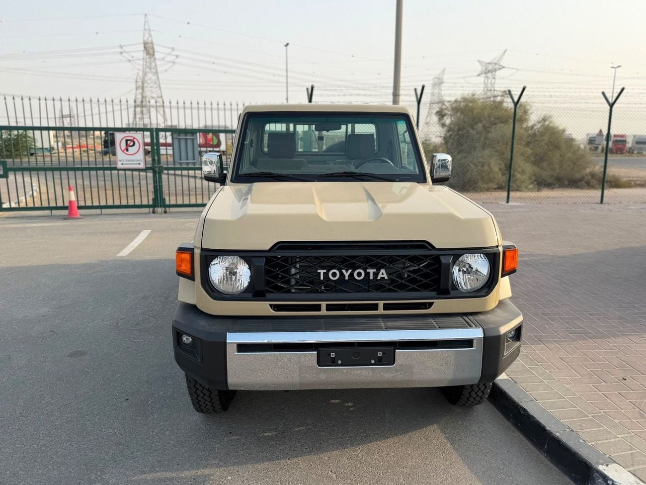 Toyota Land Cruiser Pick Up Toyota LC79 SC 4.0 AT 2026 Basic