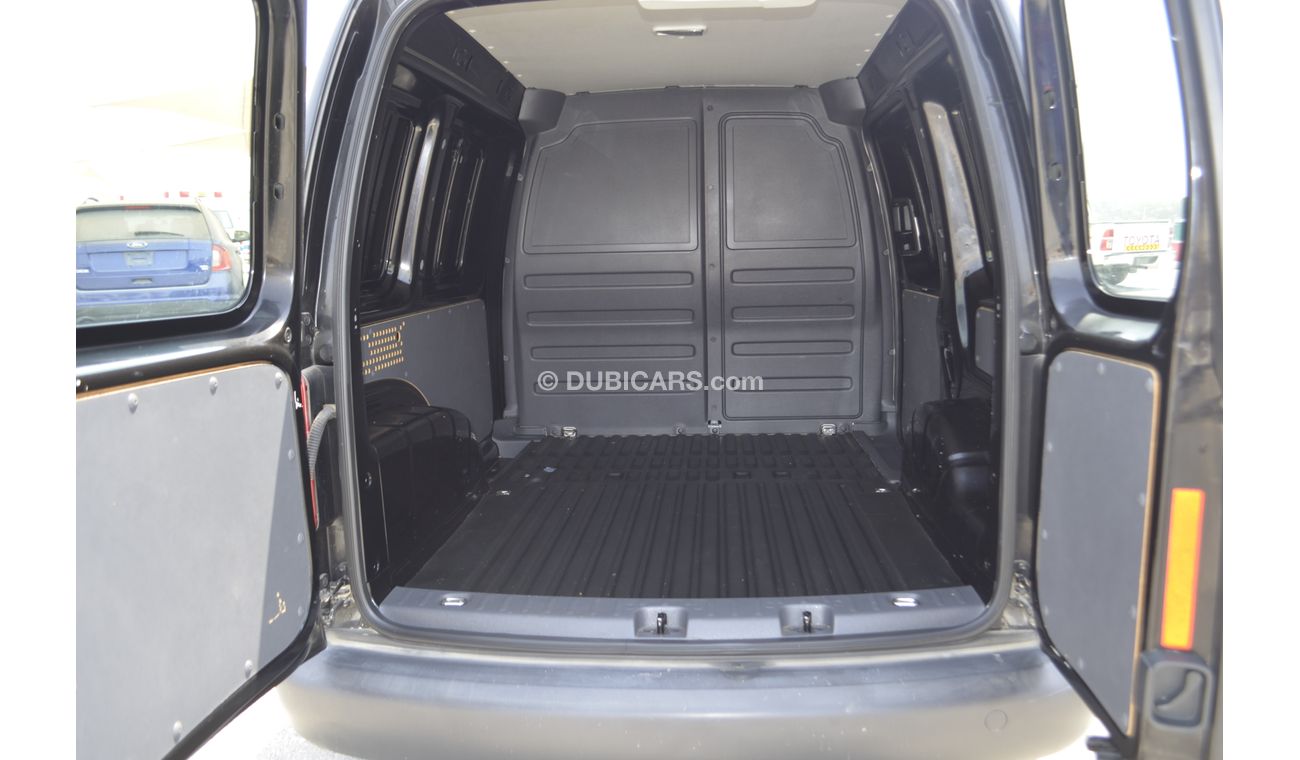 Volkswagen Caddy PANEL DELIVERY VAN GCC SPECS