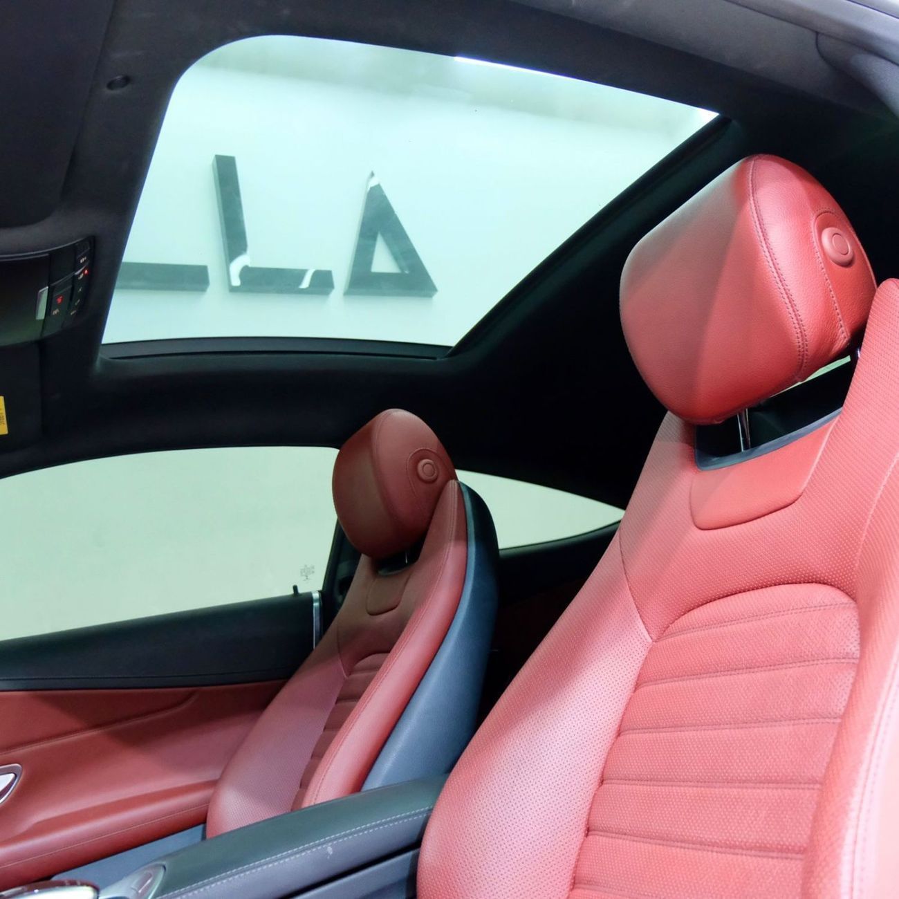 مرسيدس بنز C 300 كوبيه AED 2,213 P.M l 0% Down Payment l C300 AMG Coupe l 1 Years Warranty