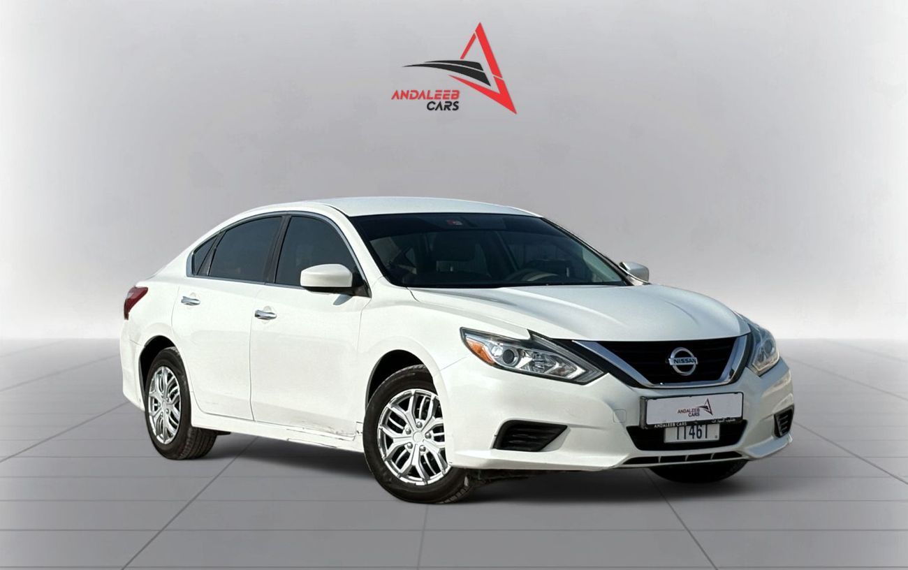 نيسان ألتيما S 2.5L I4 A/T | 2018 | GCC SPECS | WHITE EXTERIOR | AED 480 per month