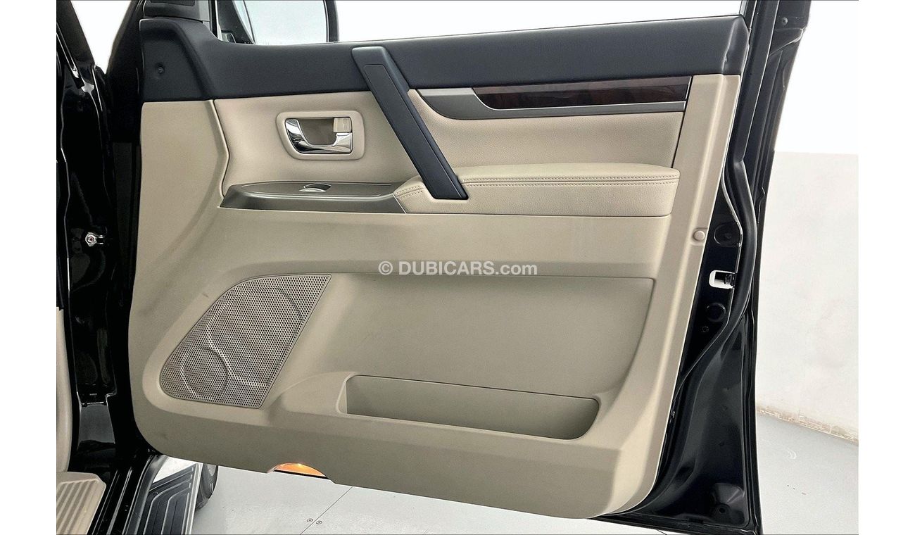 ميتسوبيشي باجيرو GLS Midline w/sunroof