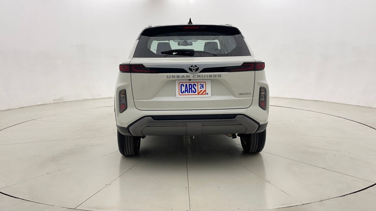 تويوتا أوربان كروزر GLX 1.5 | بدون دفعة مقدمة | اختبار القيادة في المنزل