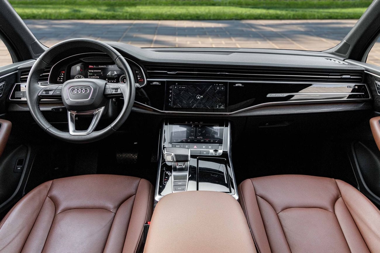 Audi Q7 Q7 S-Line | 3,819 P.M | 0% Downpayment | Excellent Condition!