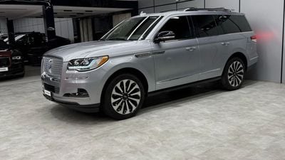 Lincoln Navigator BASE Std 3.5L | GCC Specs | Warranty & Service Contract Until 2029 | Only 5,000 KM