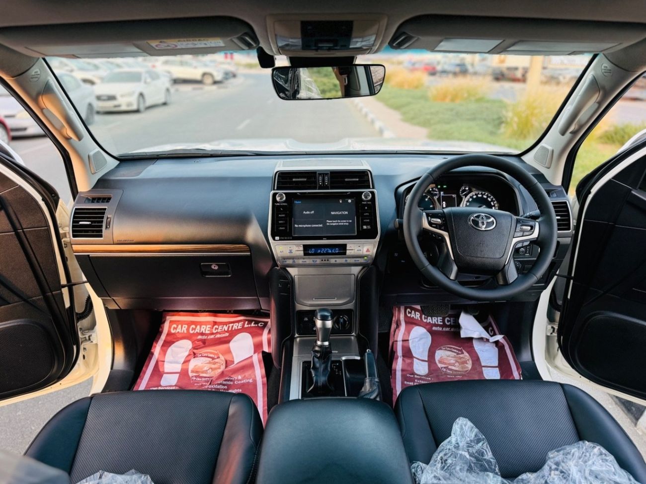 تويوتا برادو TXL limited top of the range  RHD