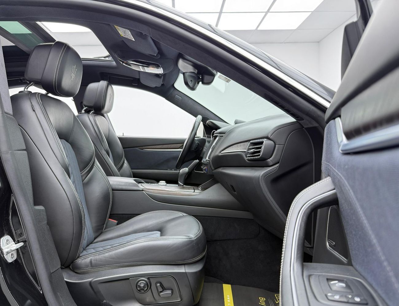 Maserati Levante GranLusso 3.0L 2017 Maserati Levante GranLusso, Full Service History, Excellent Condition, GCC