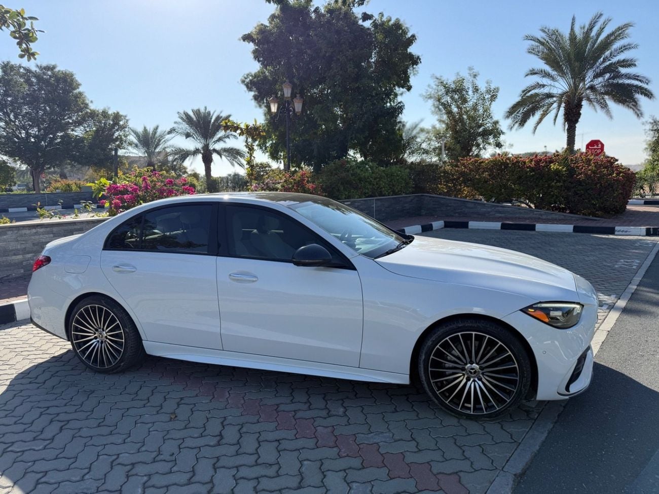 Mercedes Benz C300 STD Base