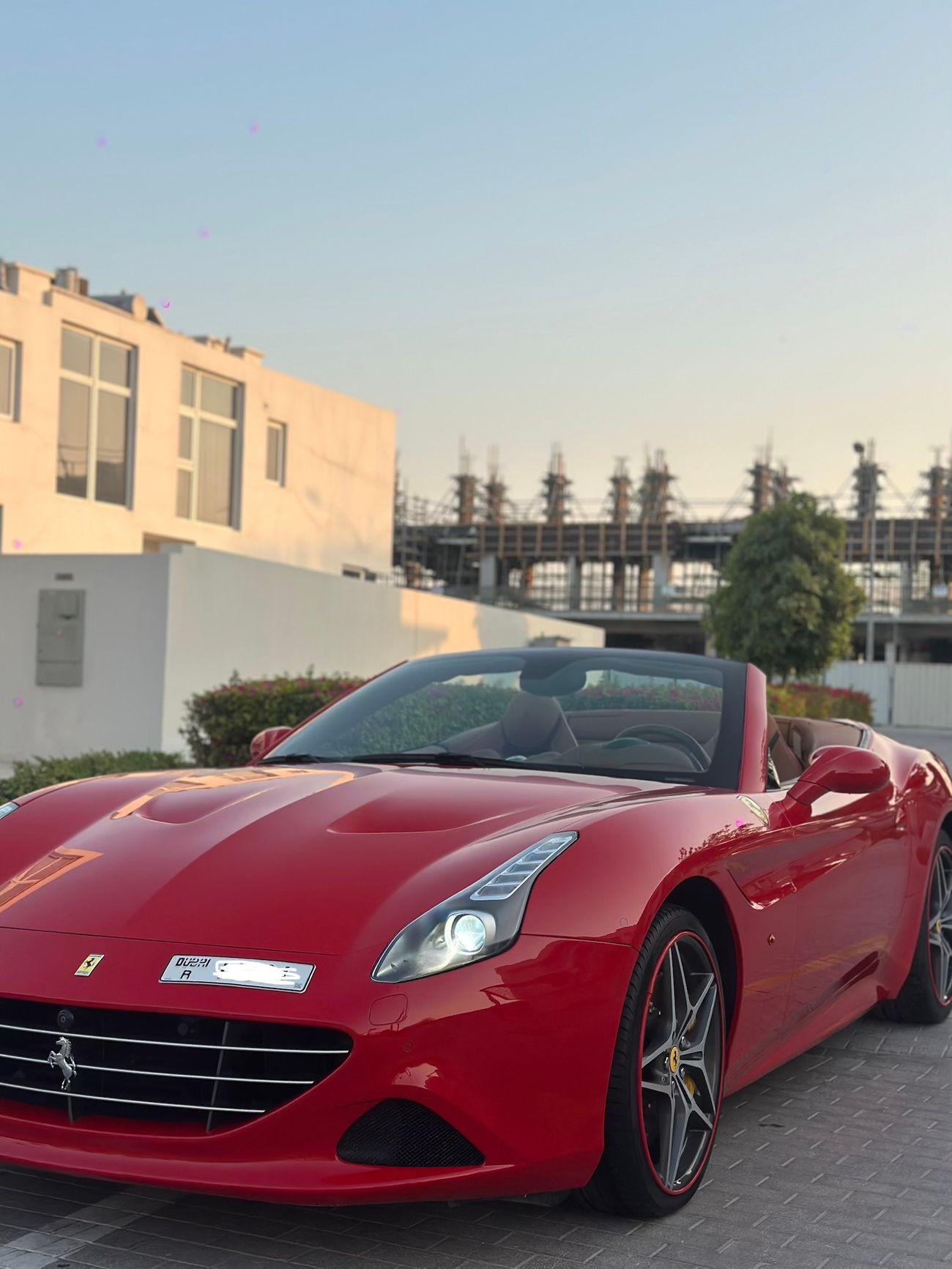 Ferrari California T show room level -zero Accedent- under warranty-