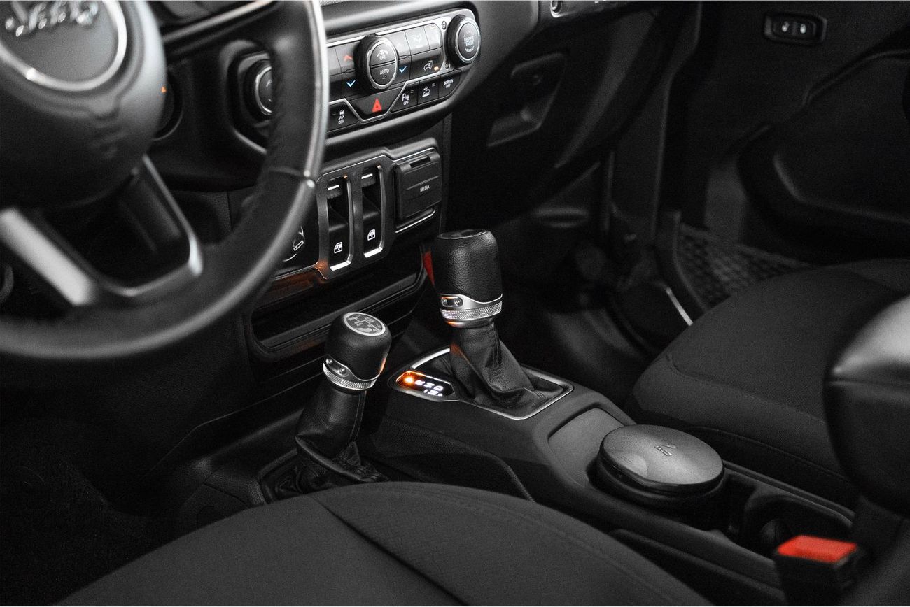 جيب رانجلر Sport S 3.6L A/T