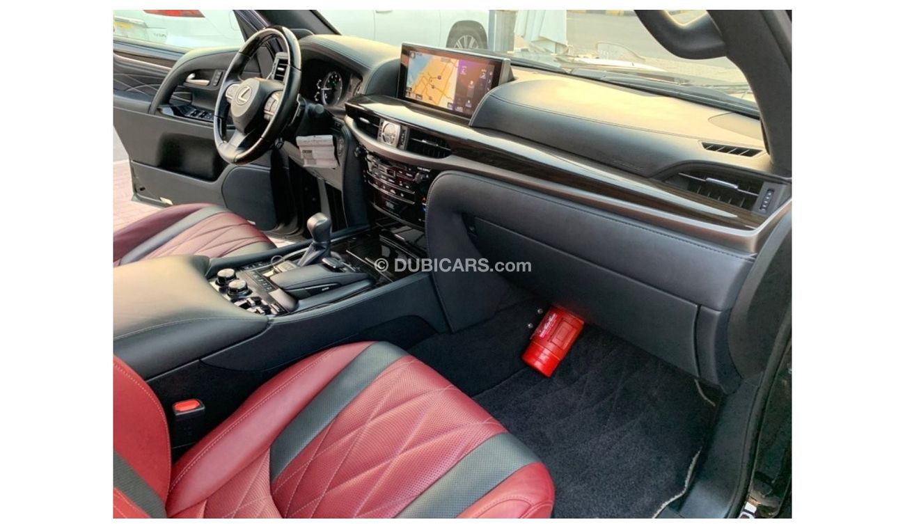 لكزس LX 570 سيجناتشر بلاك نسخة