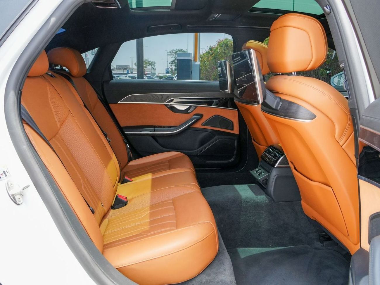 أودي A8 2024 AUDI A8 L 55-TFSI 3.0L quattro 340hp GCC With WNTY + SRVC