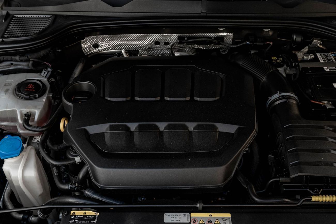 Volkswagen Golf R | 2,546 P.M | 0% Downpayment | EXTRAORDINARY CONDITION!