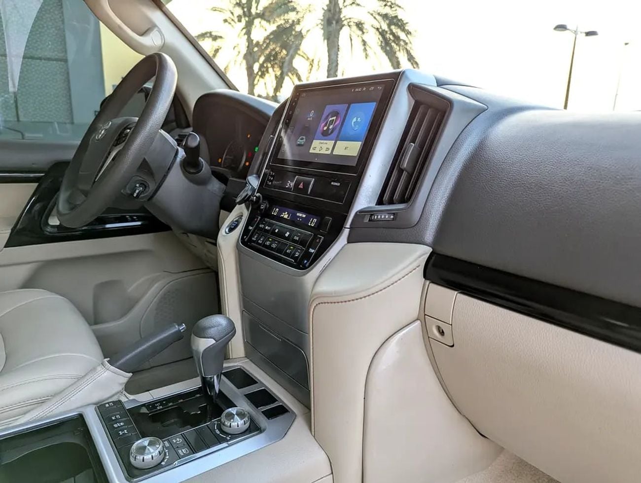 تويوتا لاند كروزر GXR Facelifted | V6 4.0L | GCC Specs | Full Option | Excellent Conditi