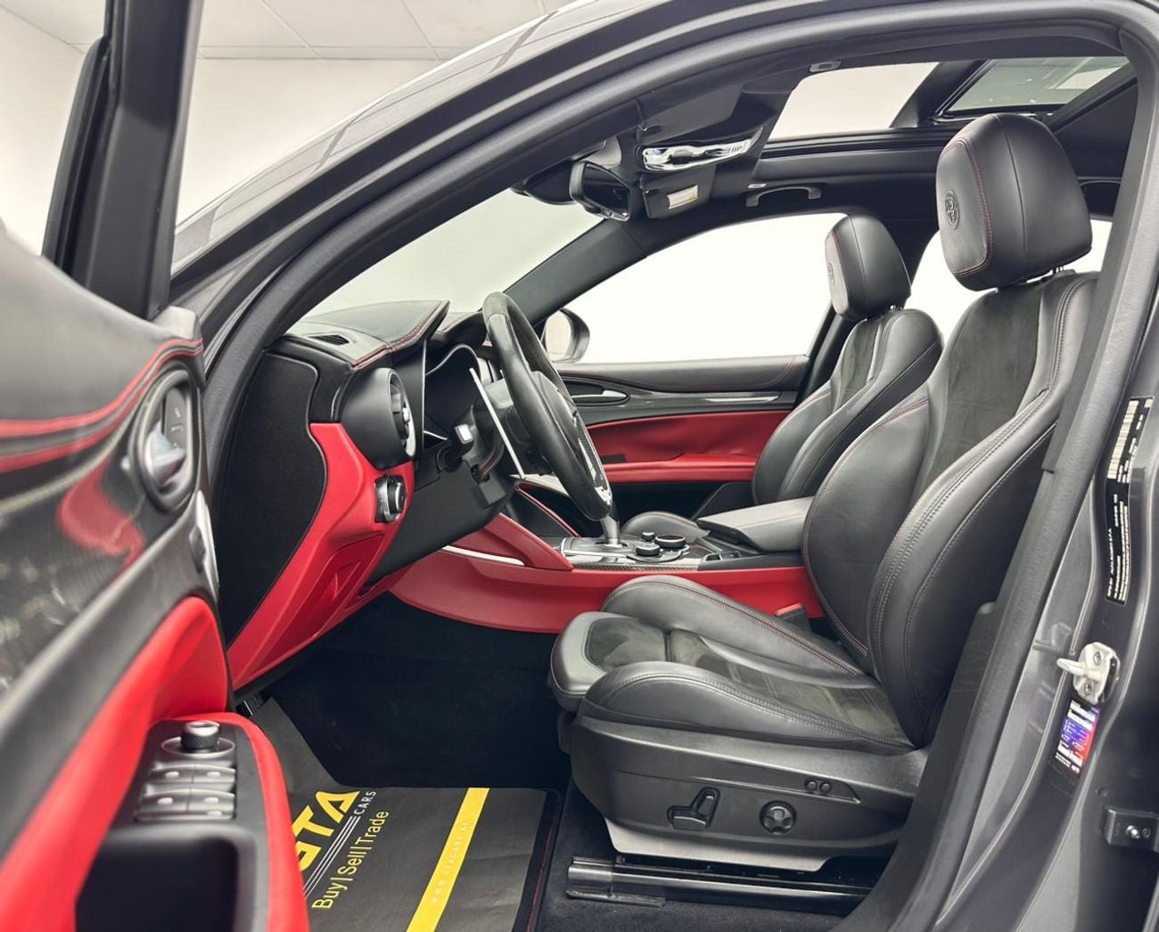 Alfa Romeo Stelvio Quadrifoglio 2.9L (503 HP) 2019 Alfa Romeo Stelvio Quadrifoglio, 1 Year Warranty Unlimited KM, Alfa