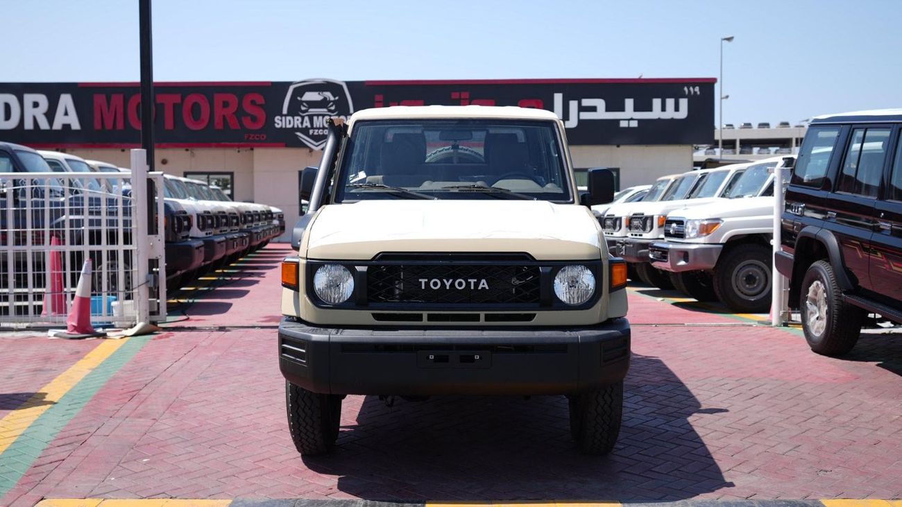 Toyota Land Cruiser Pick Up TOYOTA LC PICKUP DOUBLE CABIN 4.0L V6 AUTOMATIC TRANMISSION MODEL 2025 WITH DIFFLOCK