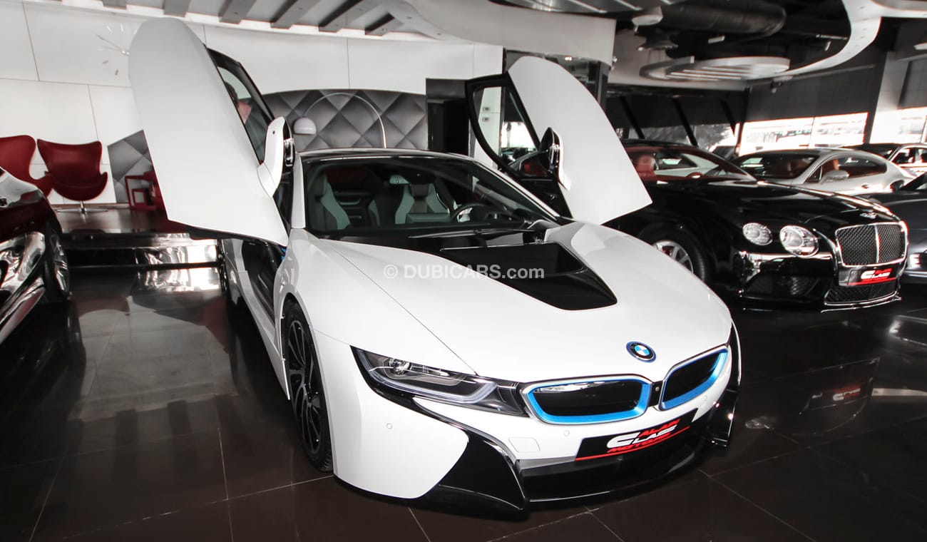 New BMW i8 2015 for sale in Dubai - 12353