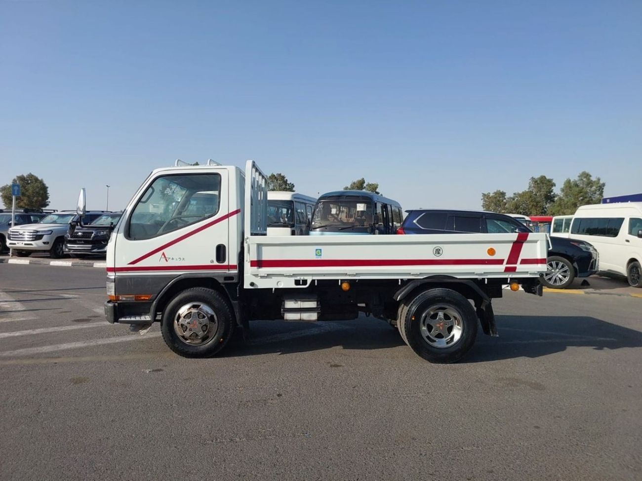 ميتسوبيشي فوسو كانتير MITSUBISHI CANTER TRUCK RHD 1997 MODEL 4.5 L DIESEL MANUAL(PM31017)