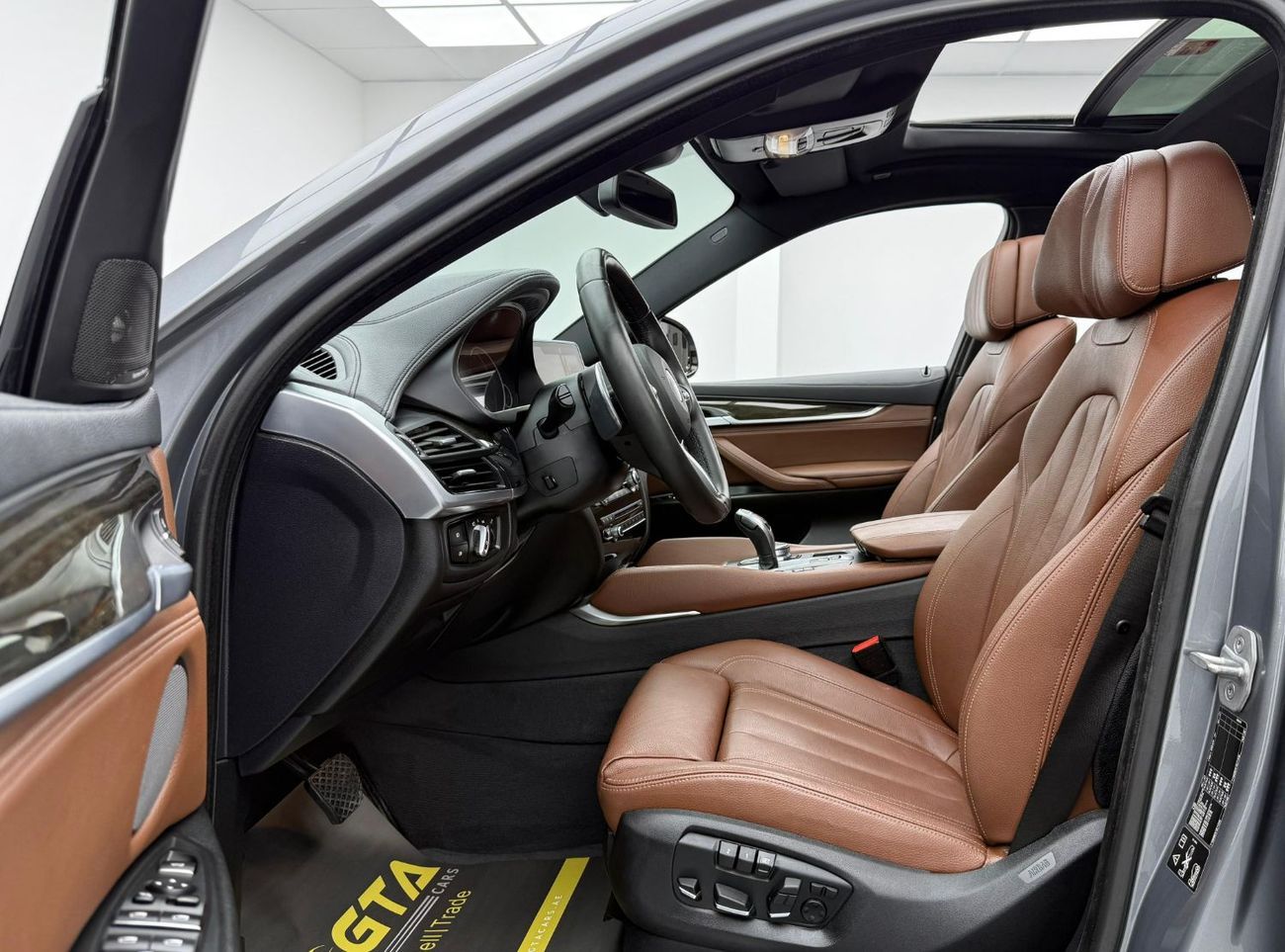 BMW X6 35i M Sport 3.0L 2018 BMW X6 xDrive35i M-Sport, Warranty, Full BMW Service History, Excellent Condit