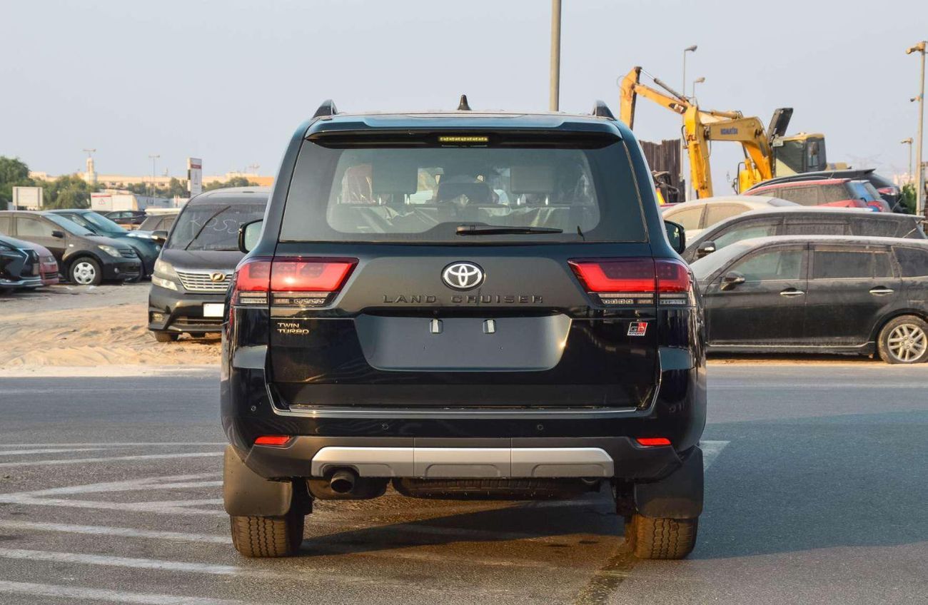 تويوتا لاند كروزر TOYOTA LAND CRUISER GR 3.5L V6 4WD PETROL SUV 2025
