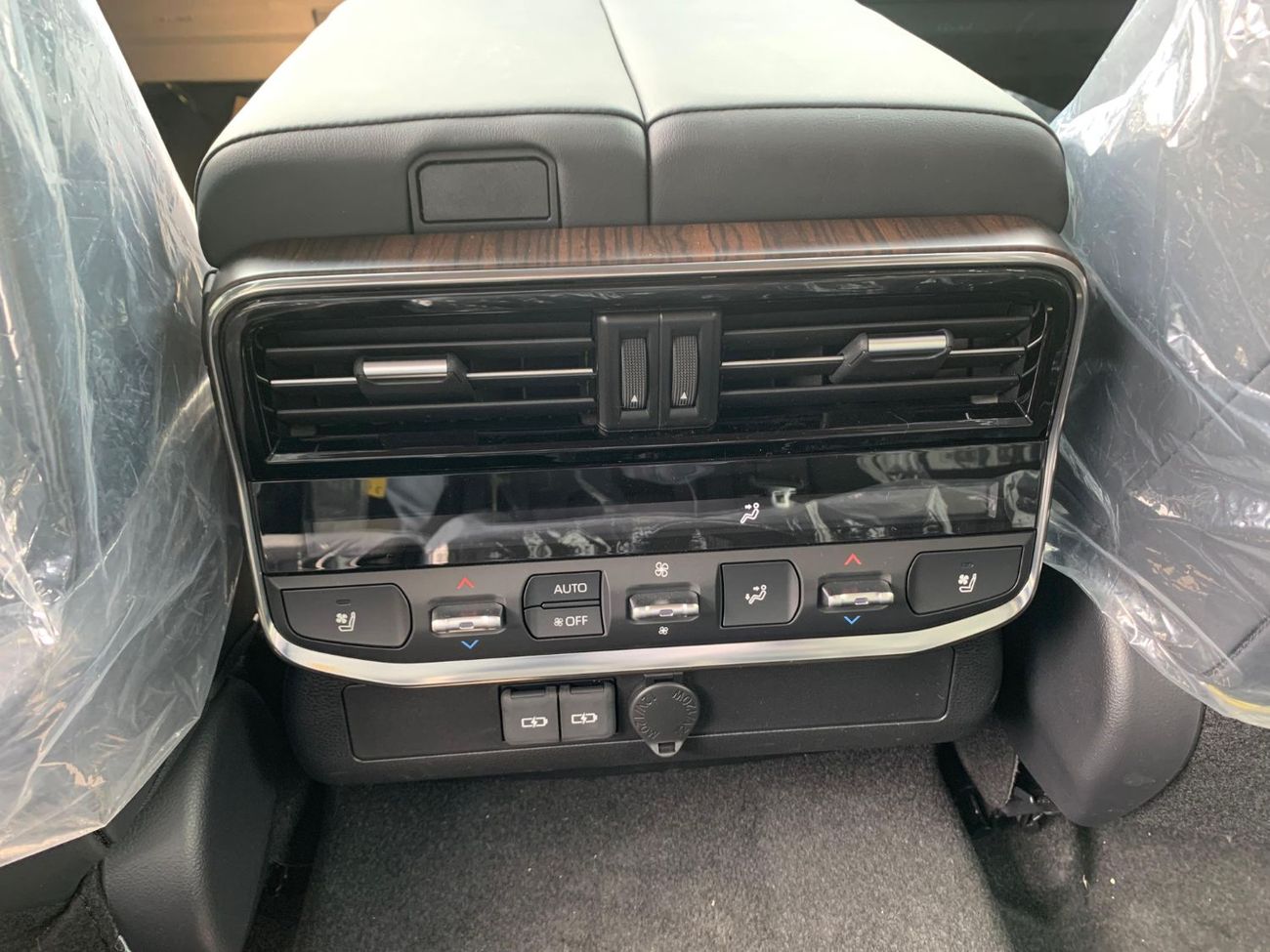 تويوتا لاند كروزر 2026 TOYOTA LAND CRUISER VX 4.0L V6 PETROL HIGH OPTION