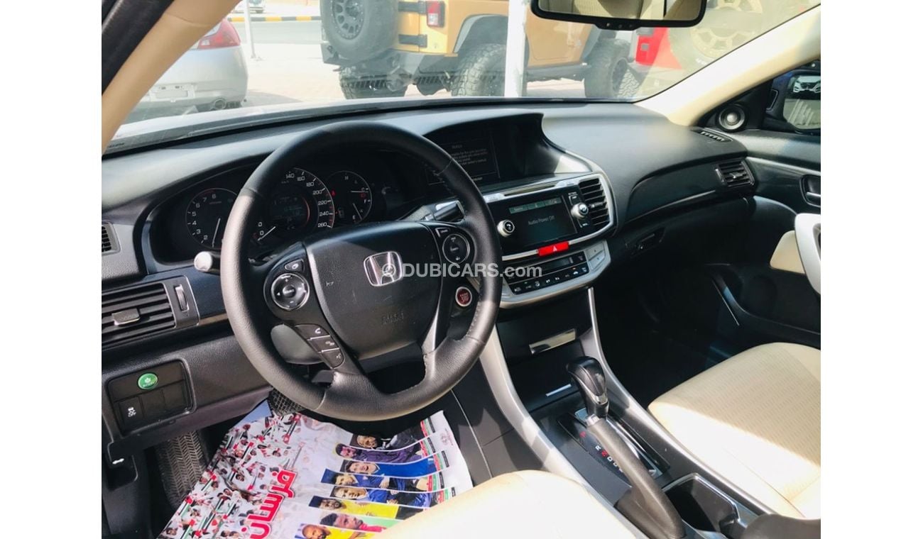 هوندا أكورد كوبيه سياره نظيفه جدا بحاله ممتازه بدون حوادث