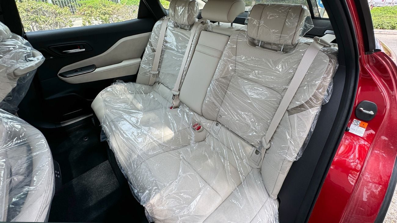 Toyota Crown Platinum 2.4l Turbo Hybrid AWD 2-Tone 2023 GCC 0Km