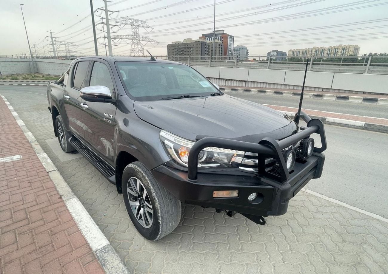 Toyota Hilux TOYOTA HILUX PICK UP SR5 YEAR 2017 (GREY ) 4WD AT DIESEL = RIGHT HAND