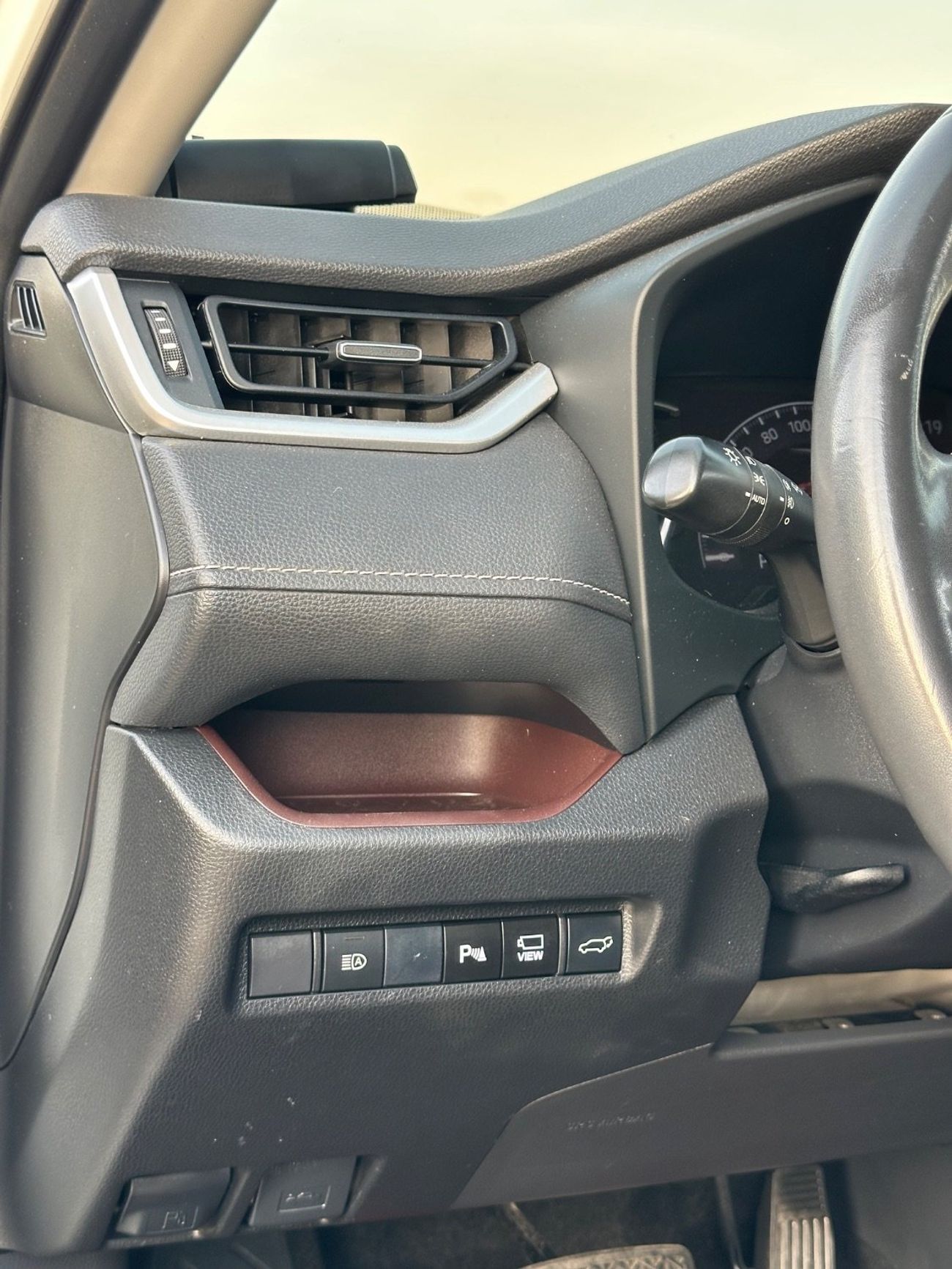 تويوتا راف ٤ premium Japan 360 camera Full Option