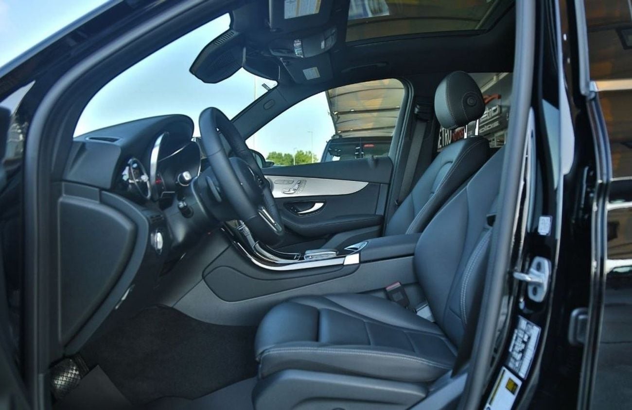 مرسيدس بنز GLC 300 AMG 2022 Luxury Compact SUVs Impressive Overall Performance