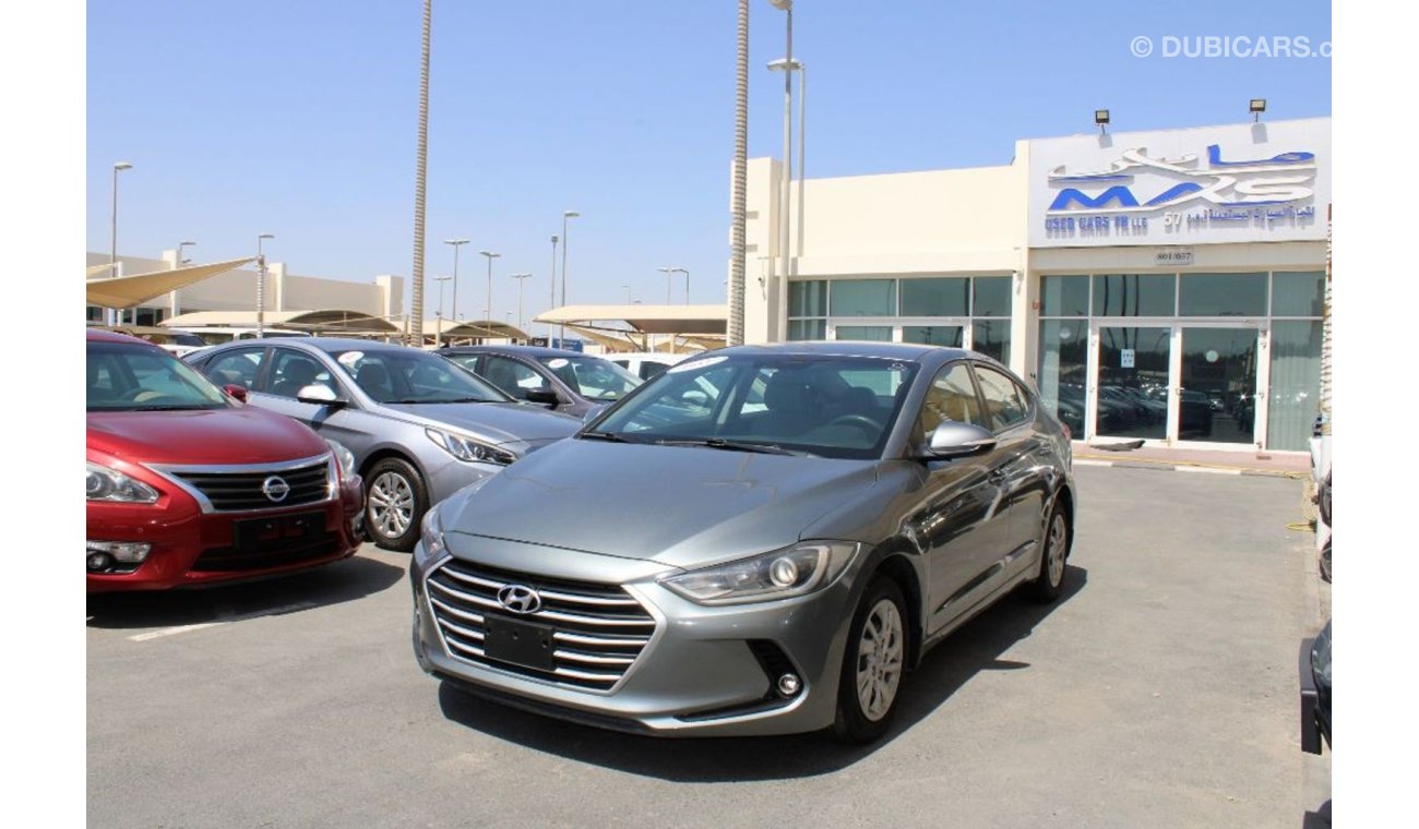 Hyundai Elantra ACCIDENTS FREE - CAR IS IN PERFECT CONDITION INSIDE OUT