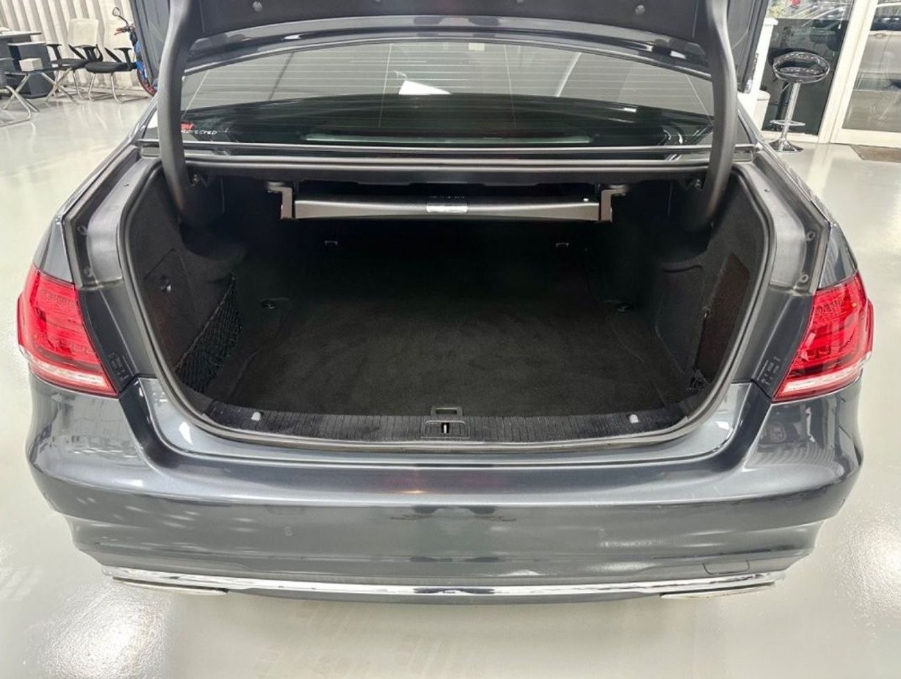 Mercedes-Benz E300 Avantgarde Sport