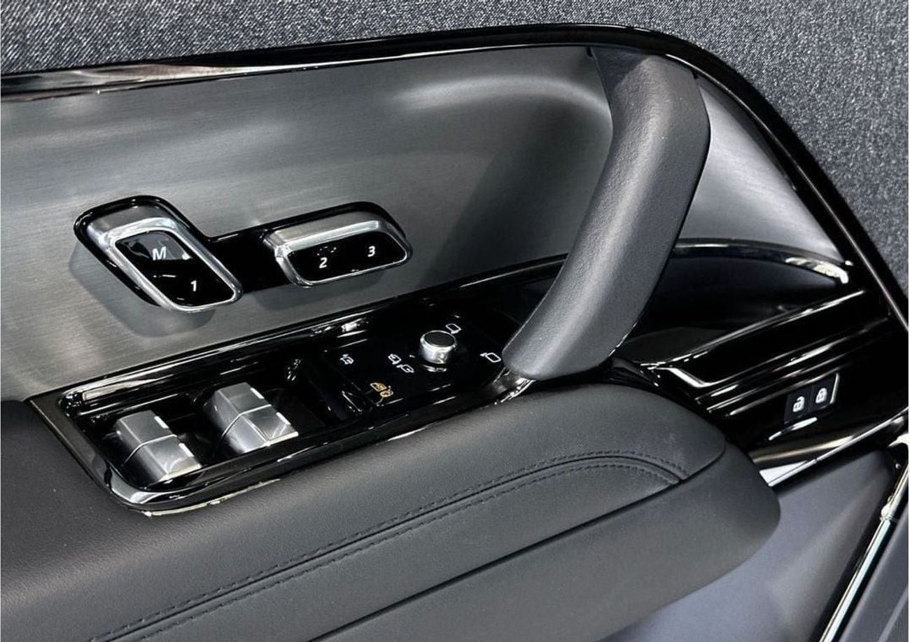 Land Rover Range Rover Sport Clean Title - all service history done in AL TAYER MOTORS