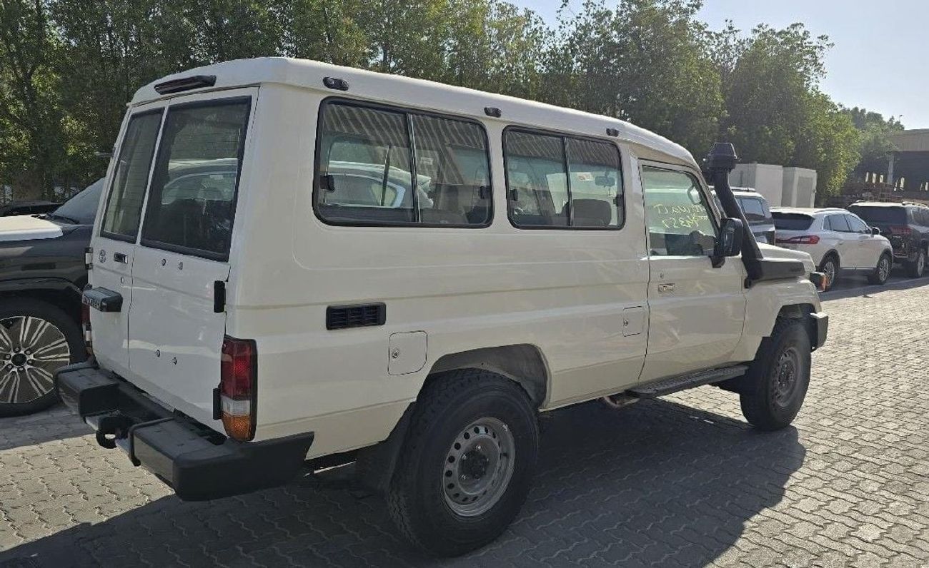 تويوتا لاند كروزر 70 LC78 Hardtop 3 Doors 4.2L Diesel V6 Model 2025