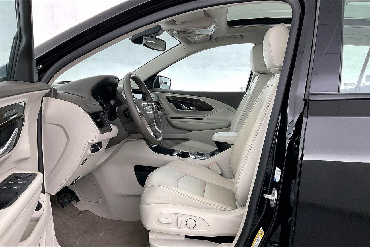 Volkswagen Golf SE | 1 year free warranty | 0 Down Payment