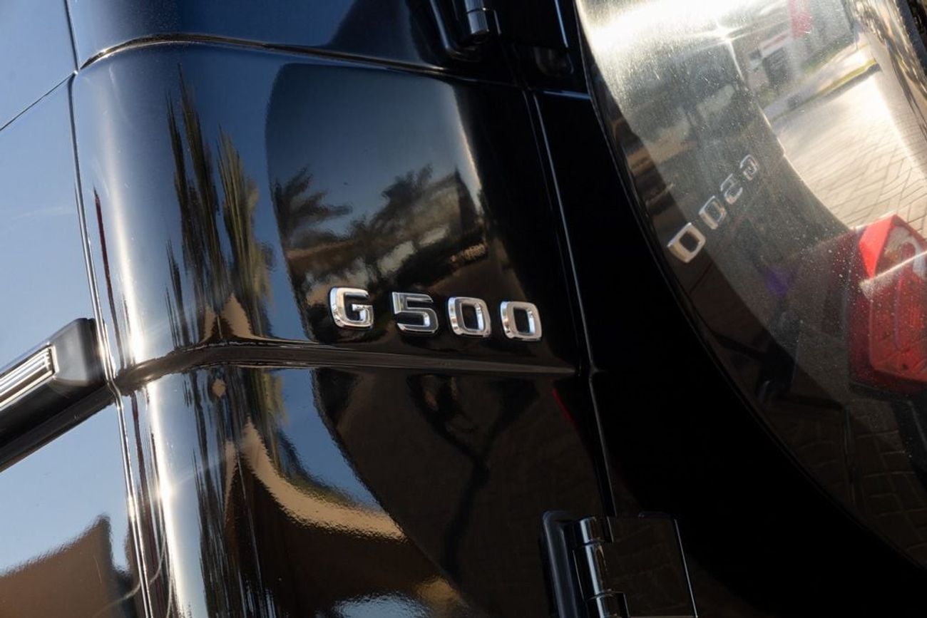 Mercedes-Benz G 500 4X4 4.0L Mercedes-Benz G500 2017 GCC under Warranty with Flexible Down-Payment.