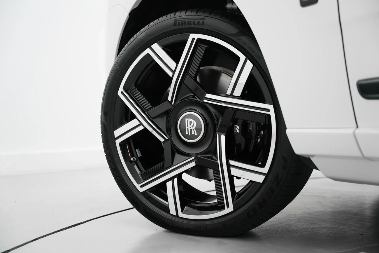 Rolls Royce Cullinan BLACK BADGE