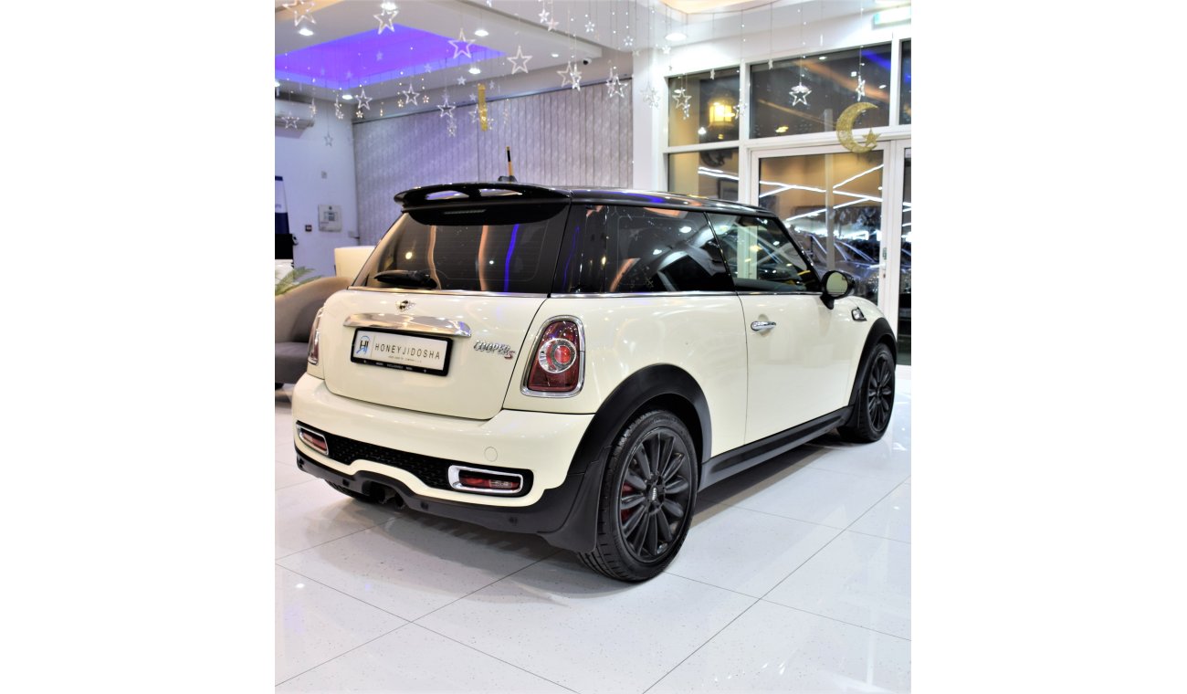 ميني كوبر إس EXCELLENT DEAL for our Mini Cooper S 2011 Model!! in White Color! GCC Specs