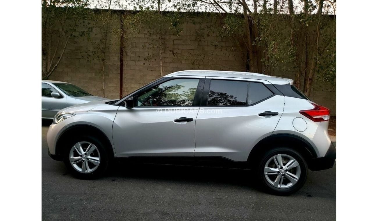 Nissan Kicks Full option clean car leather seats accident free