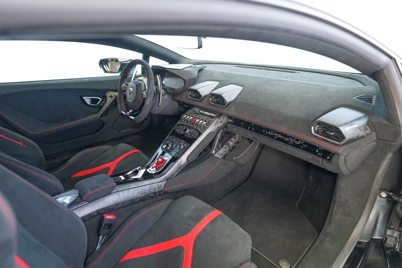 لامبورغيني هوراكان PERFORMANTE