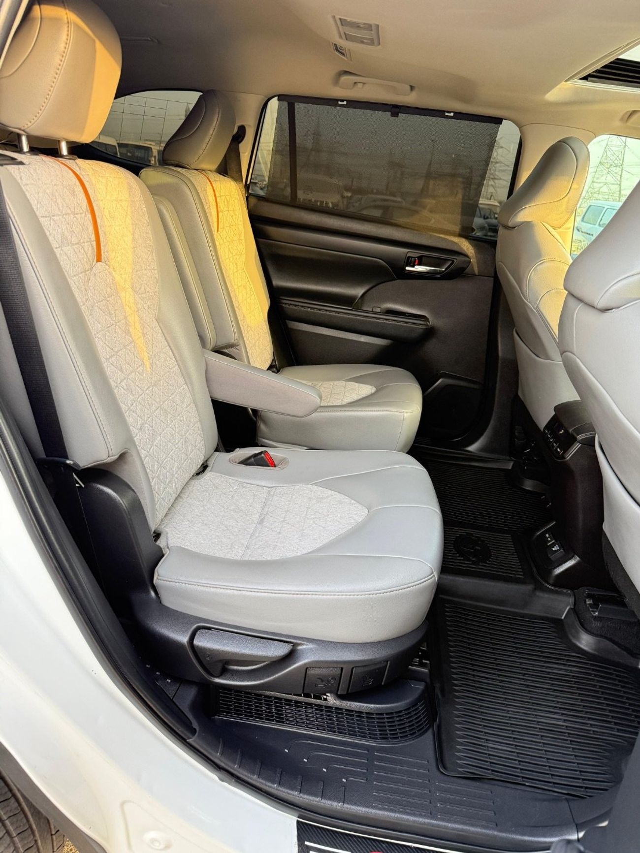 تويوتا هايلاندر GLE BRONZE ED HEV 2.5L