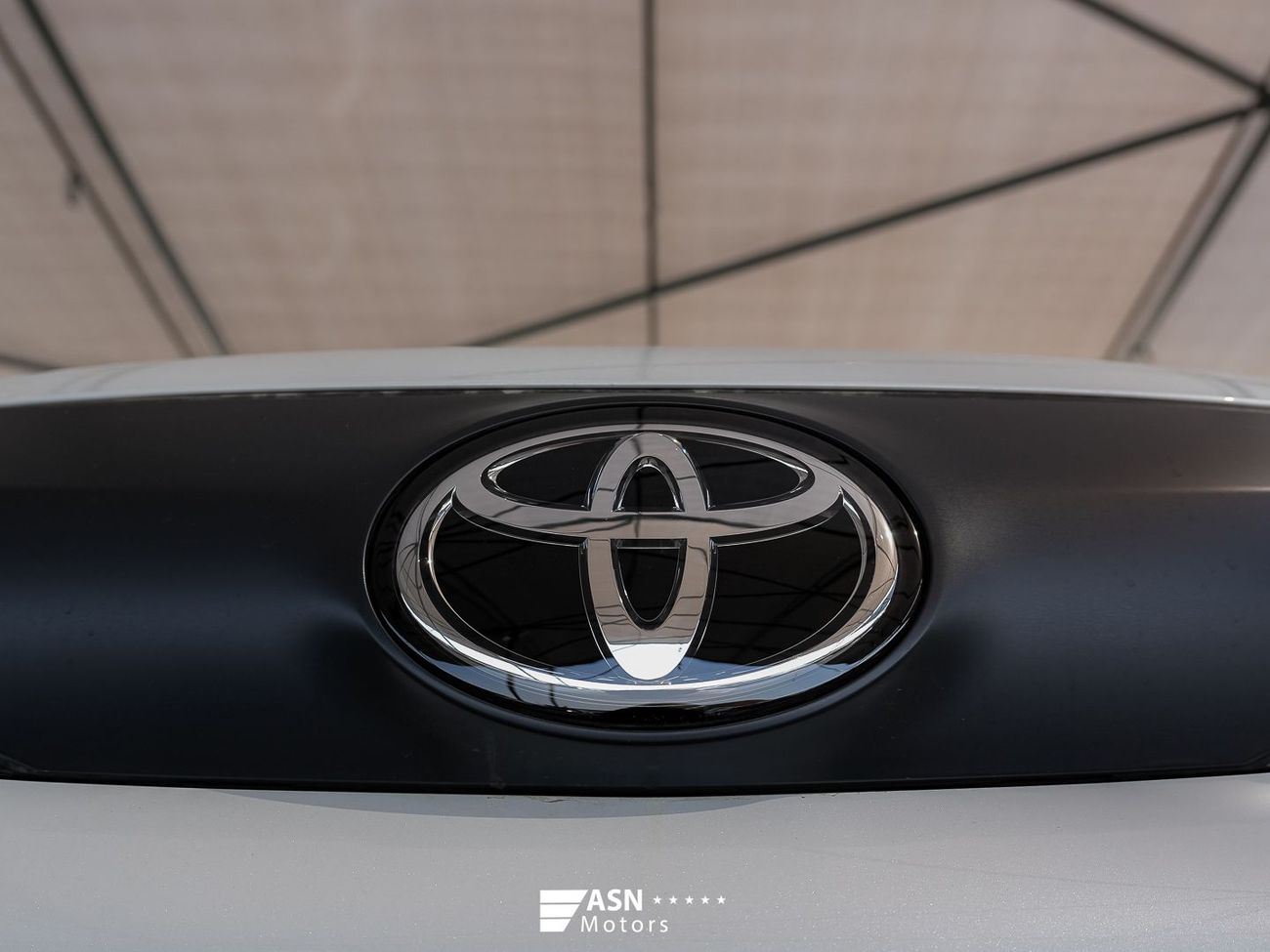 Toyota Sienna 2.5L Dual-Engine 2WD Comfort Edition 2025 (Export Price)