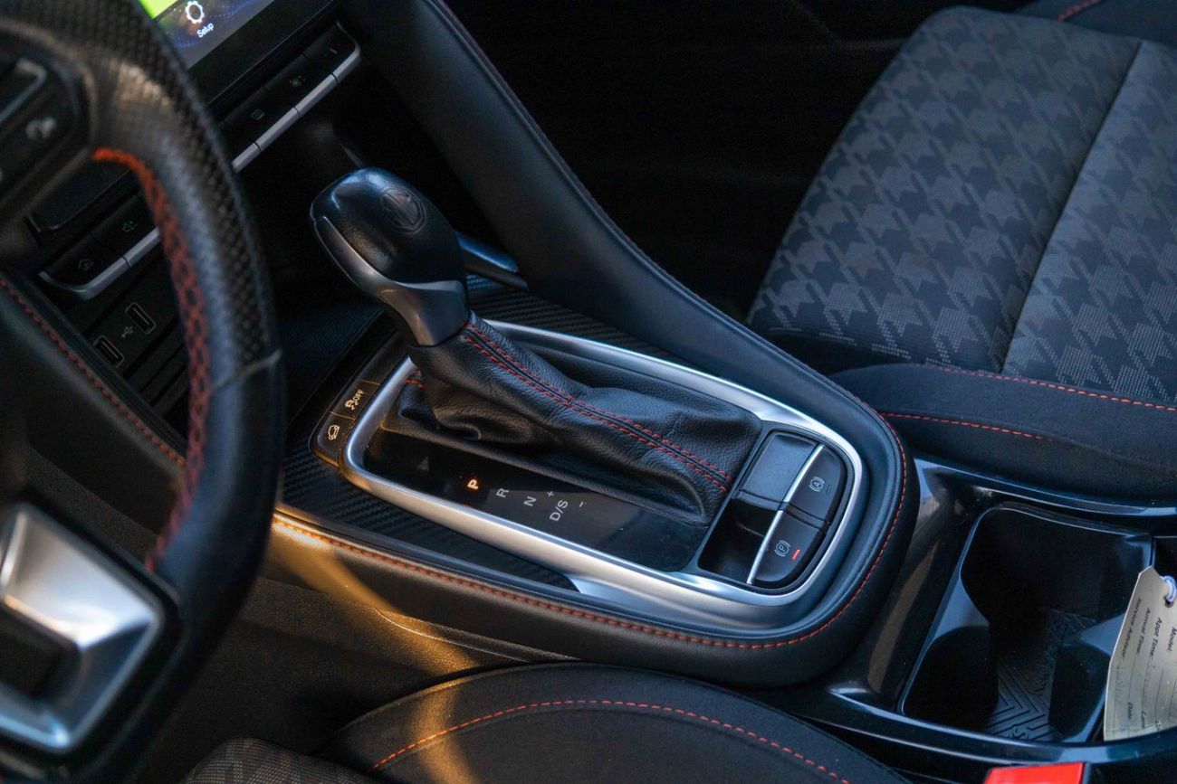 أم جي ZS Std 1.5L