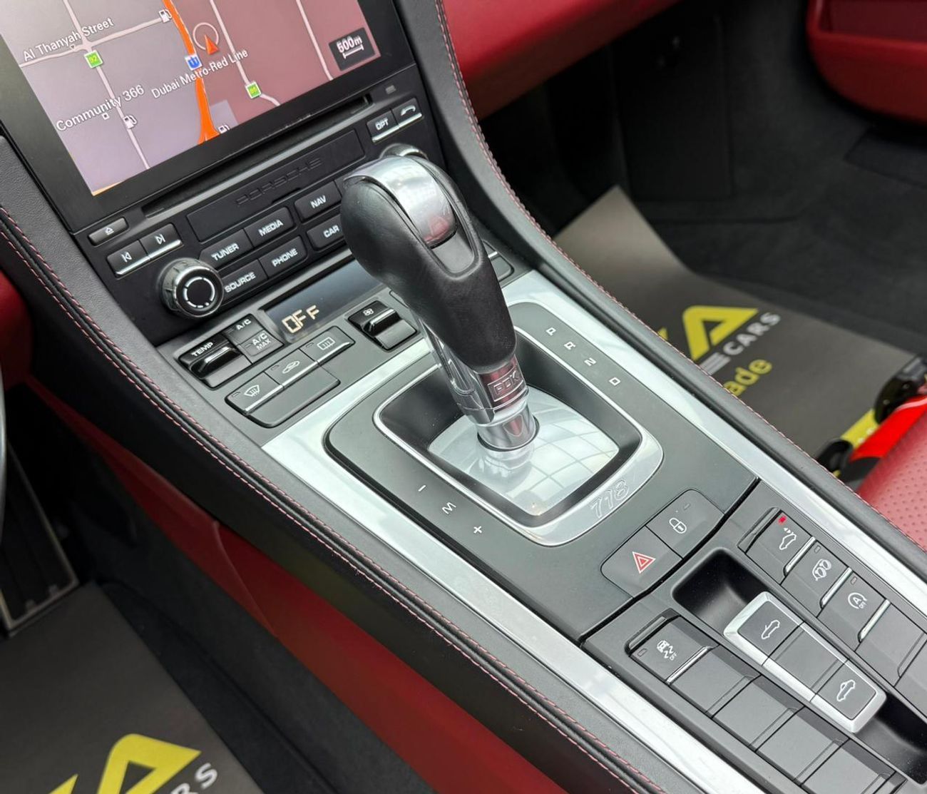 بورش بوكستر 718 S 2.5L A/T 2018 Porsche 718 Boxster S, Sport Chrono Package, Fully Loaded, Excellent Condition, GCC