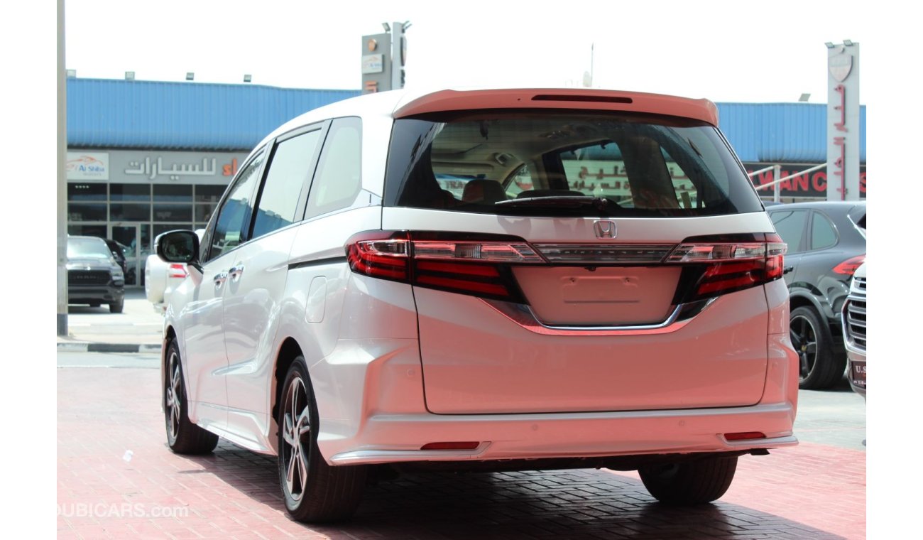 Honda Odyssey LUXURY FULLY LOADED 2015 GCC FSH WITH AGENCY IN MINT CONDITION