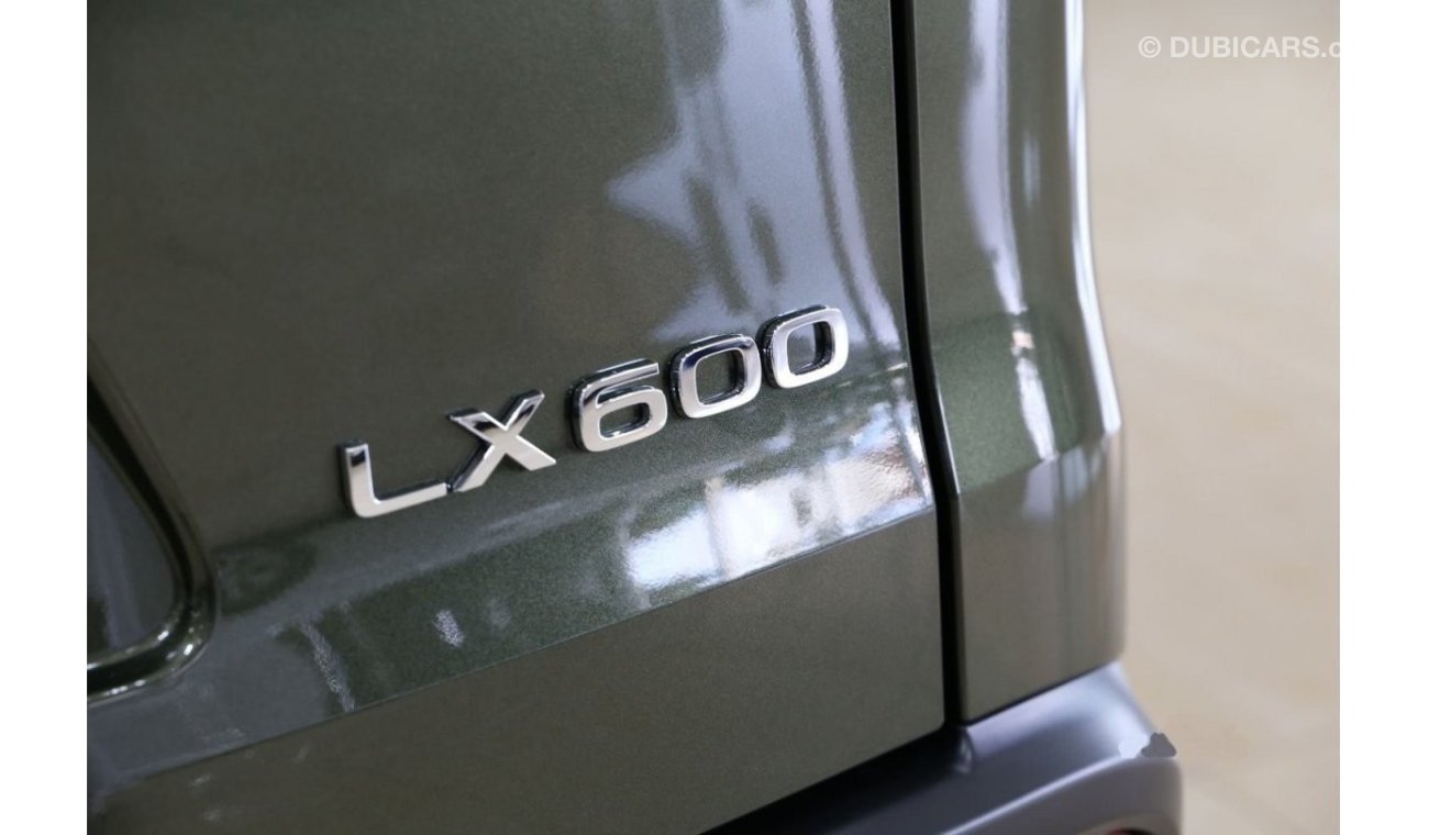 Lexus LX600 Signature