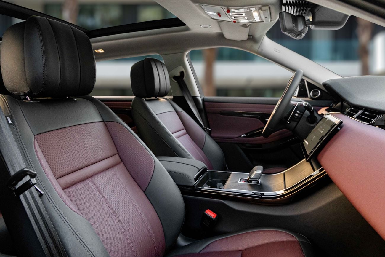 لاند روفر رانج روفر إيفوك Evoque SE P250 R-Dynamic | 3,721 P.M | 0% Downpayment | EVOQUE SE P250 R DYNAMIC!