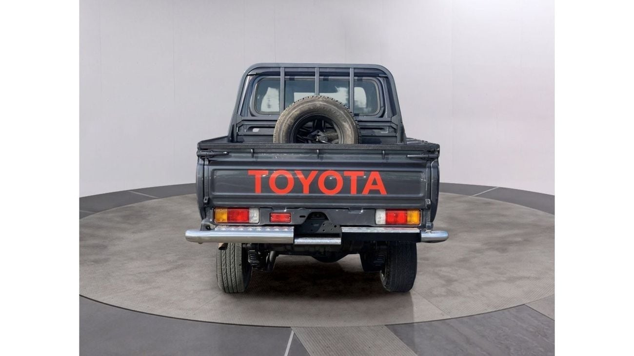 Toyota Land Cruiser Pick Up