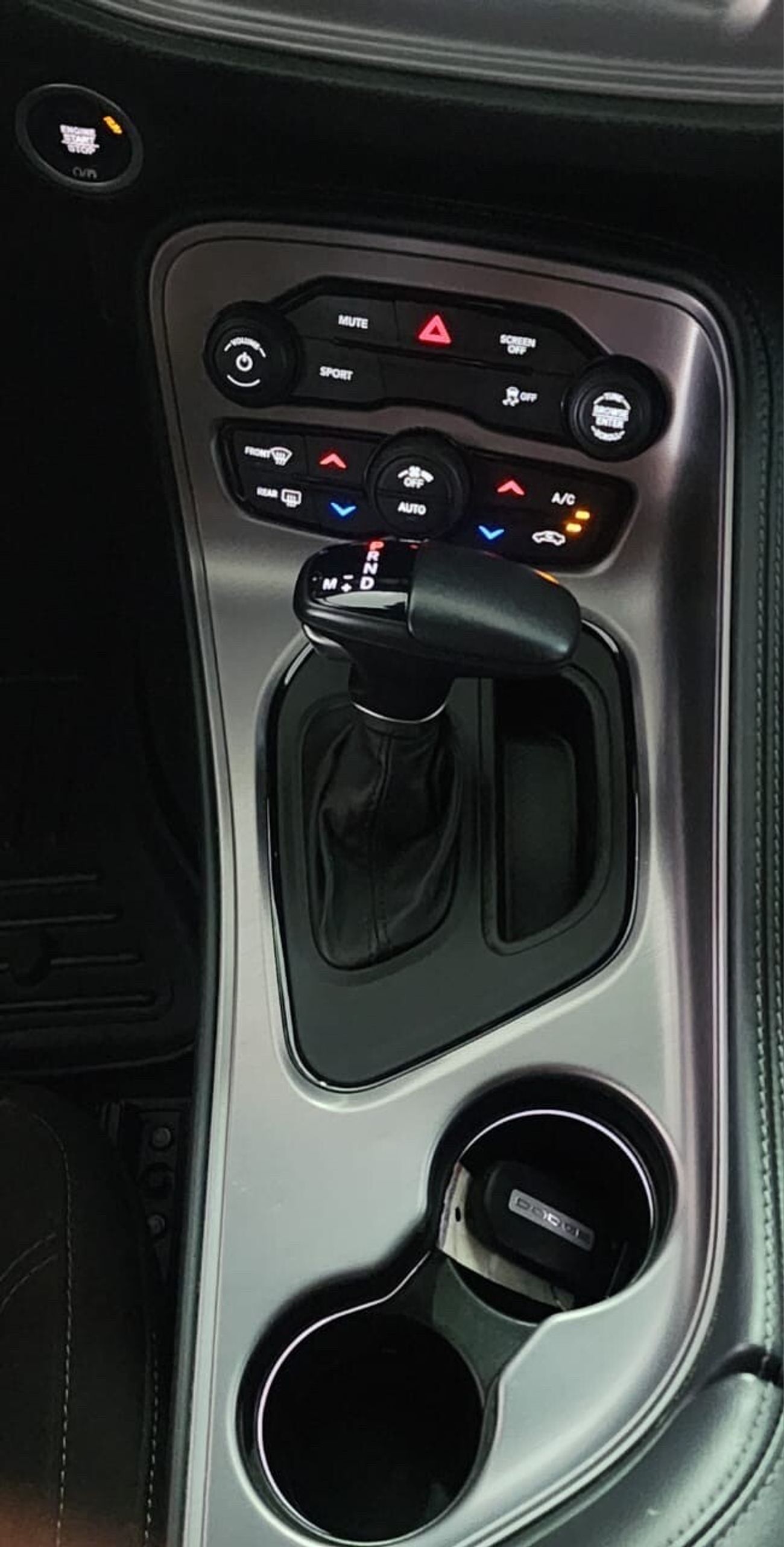 دودج تشالينجر sxt