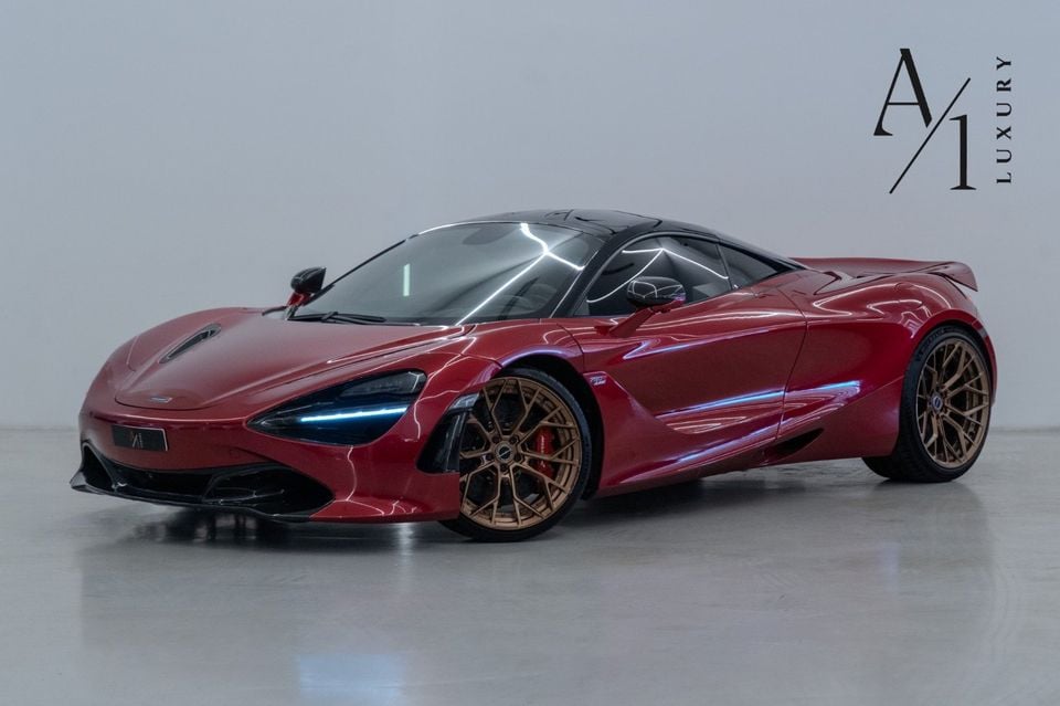 2018 McLaren 720S, With Warranty, Carbon Fibre Package, Excellent Condition, GCC Specs 2018