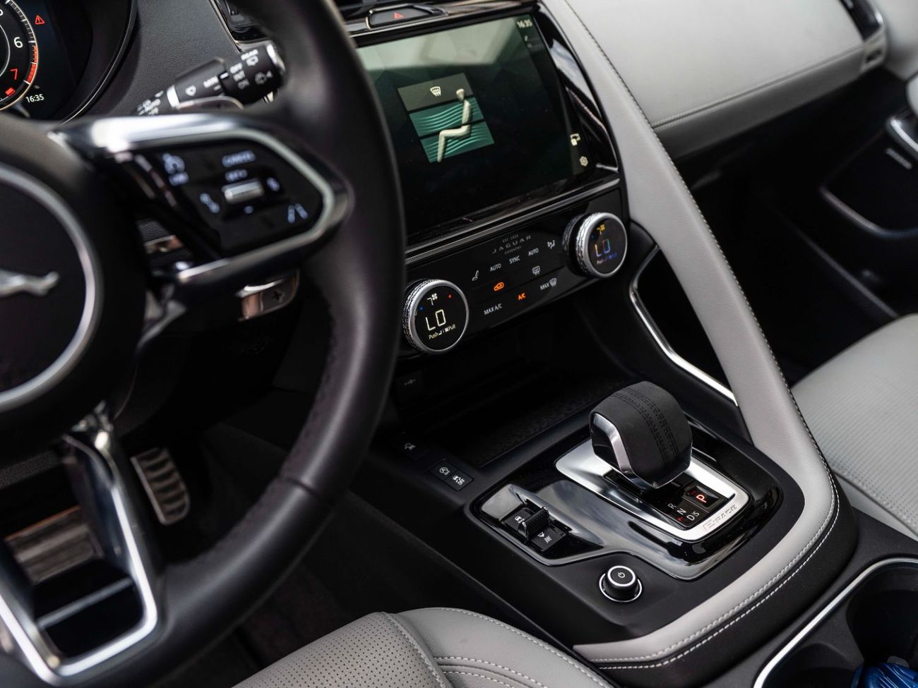 Jaguar E Pace R-Dynamic SE 2.0L